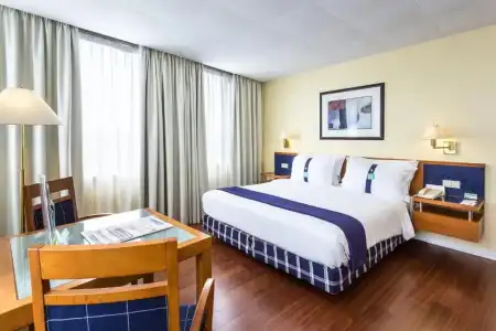 Holiday Inn Lisbon by IHG - 70