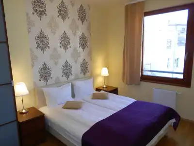 Trendy Deluxe Apartments - 16