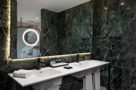 Renaissance Barcelona - 11