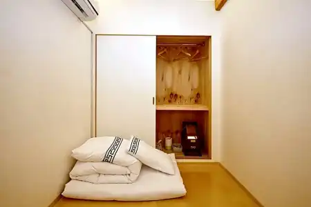 Hanok 24 Guesthouse Gyeongbokgung - 26