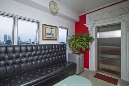 Residences by RedDoorz @ Guntur Raya Setiabudi - 1