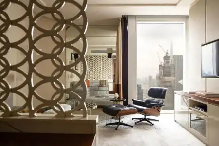 Jumeirah Emirates Towers - 6