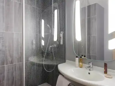 ibis Bourges - 7