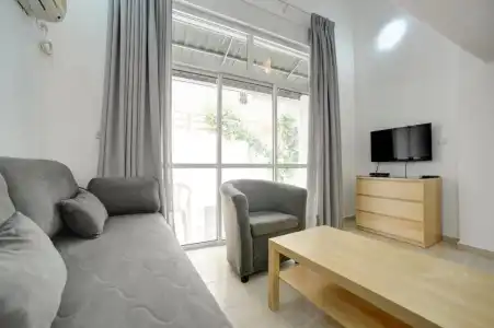 Sea Suites Apartments - 121