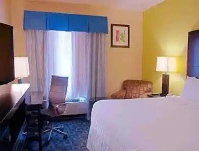 Super 8 by Wyndham Irving/DFW Apt/North - 32