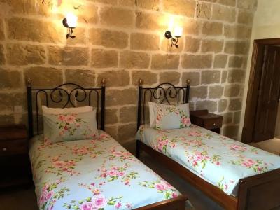 Ellie Boo Bed & Breakfast - 2