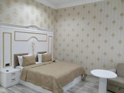 White Boutique Nizami - 1