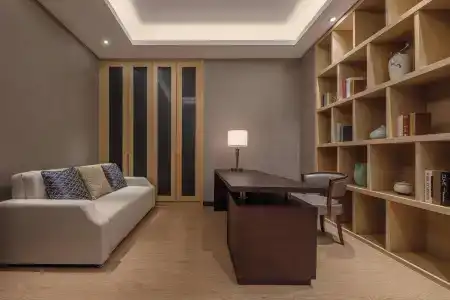 Hilton - 35