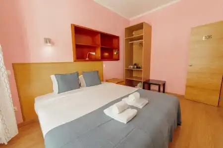 DownTown Guest House - 84