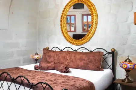 Romantic Cave - 57