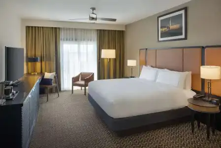 DoubleTree Suites by Hilton Lexington - 53