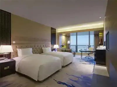 Hilton - 61
