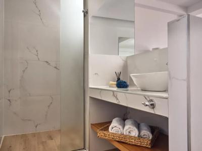 Cavo Orient Beach & Suites - 35