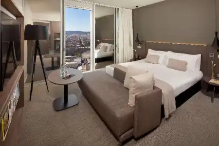 Meliá Barcelona Sky - 43