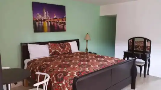 Royal Budget Inn - 44