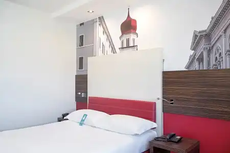 B&B - 33