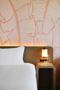 The Ambassador of Waikiki, Tapestry Collection by Hilton - 127