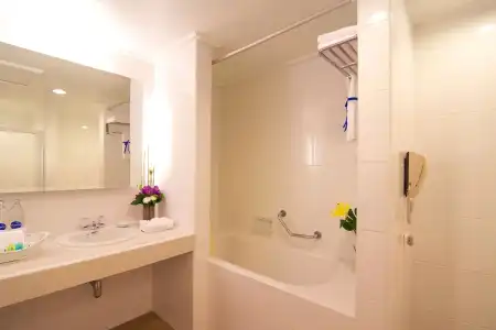 Ambassador City Jomtien Pattaya (Marina Tower Wing) - 11