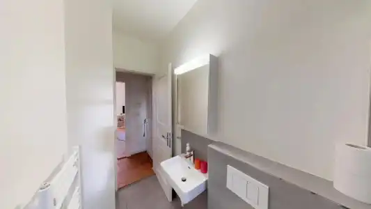 Unique Serviced Living at Airport Line - 41