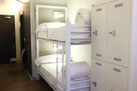 Poshtel Bilbao Premium Hostel - 33
