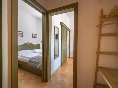 Apartment House Berghi - 5