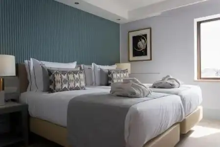 VIP Executive Suites do Marques - 33