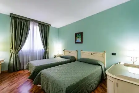 Lucrezia Borgia - 63