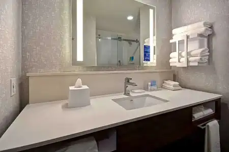 Hampton Inn & Suites Las Vegas Convention Center - No Resort Fee - 47
