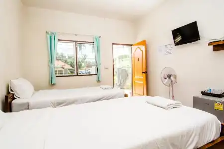 Sarm Mork Guesthouse - 22
