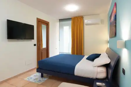 Vittoria Guest House - Salerno - 36