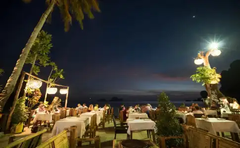 Tonsai Bay Resort - 18
