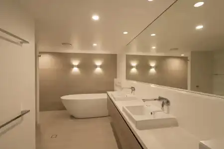 Mandalay Luxury Beachfront Apartments - 7