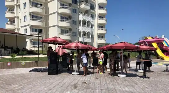 Watercastle Suits - 34