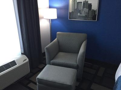 Best Western Plus Birmingham Inn  Suites - 4