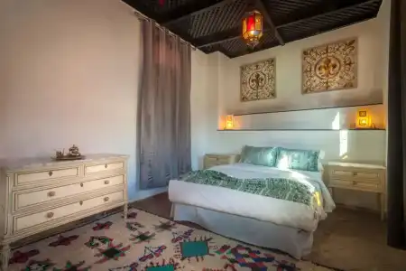 Riad Aliya - 54
