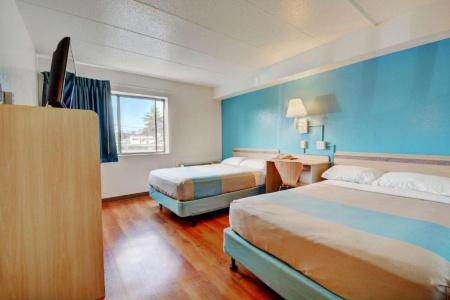 Motel 6 Newport, RI - 20