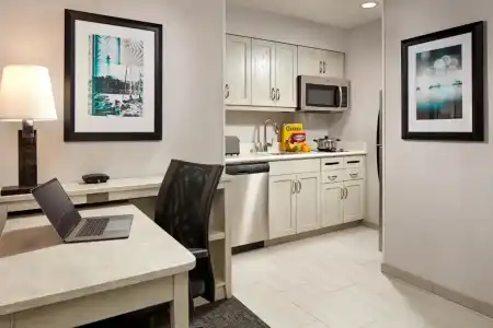 Homewood Suites by Hilton Long Beach Airport - 61