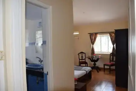 Empire Guest House - 20