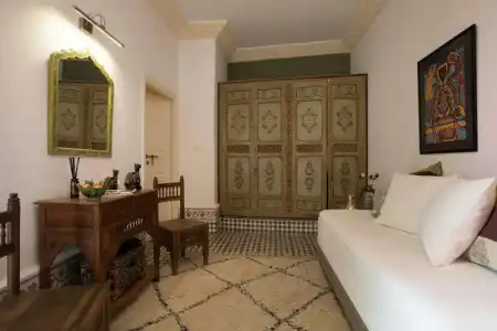 Riad  Emotion - 66