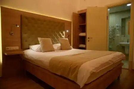 Varios Boutique-hotel - 8