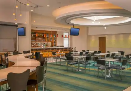 Springhill Suites New York Laguardia Airport - 17