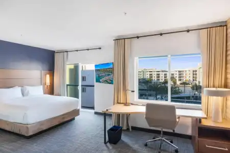 Residence Inn by Marriott Marina del Rey - 1