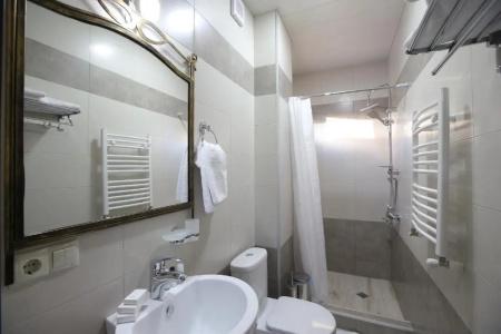 Golden Nugget Tbilisi - 37