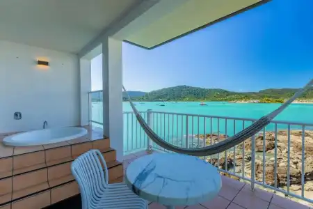 Coral Sea Resort - 98