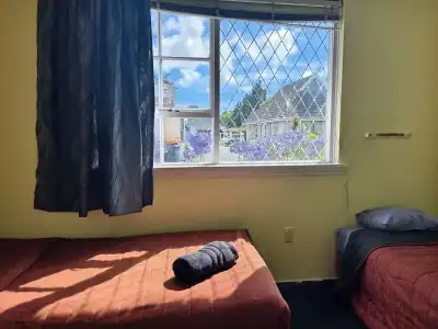 Ferry Motel - 36