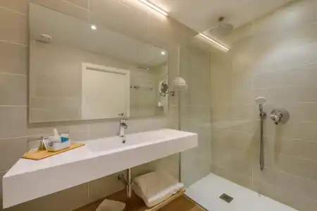 Son Corb Boutique - 81