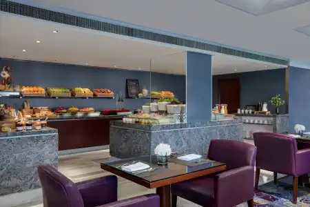 JW Marriott - 35