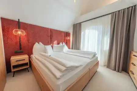 Hotel - 68