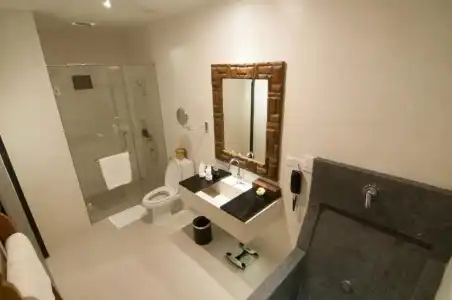 La Rose Suites - 116