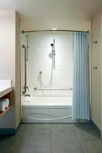 Deltas by Marriott Montreal - 73